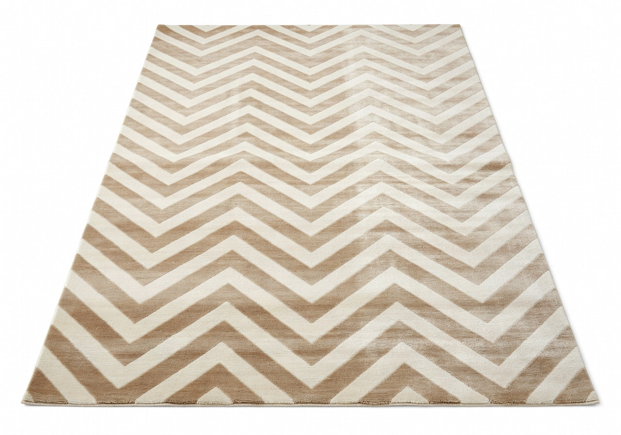 Aurelia Horizon Chevron Rug