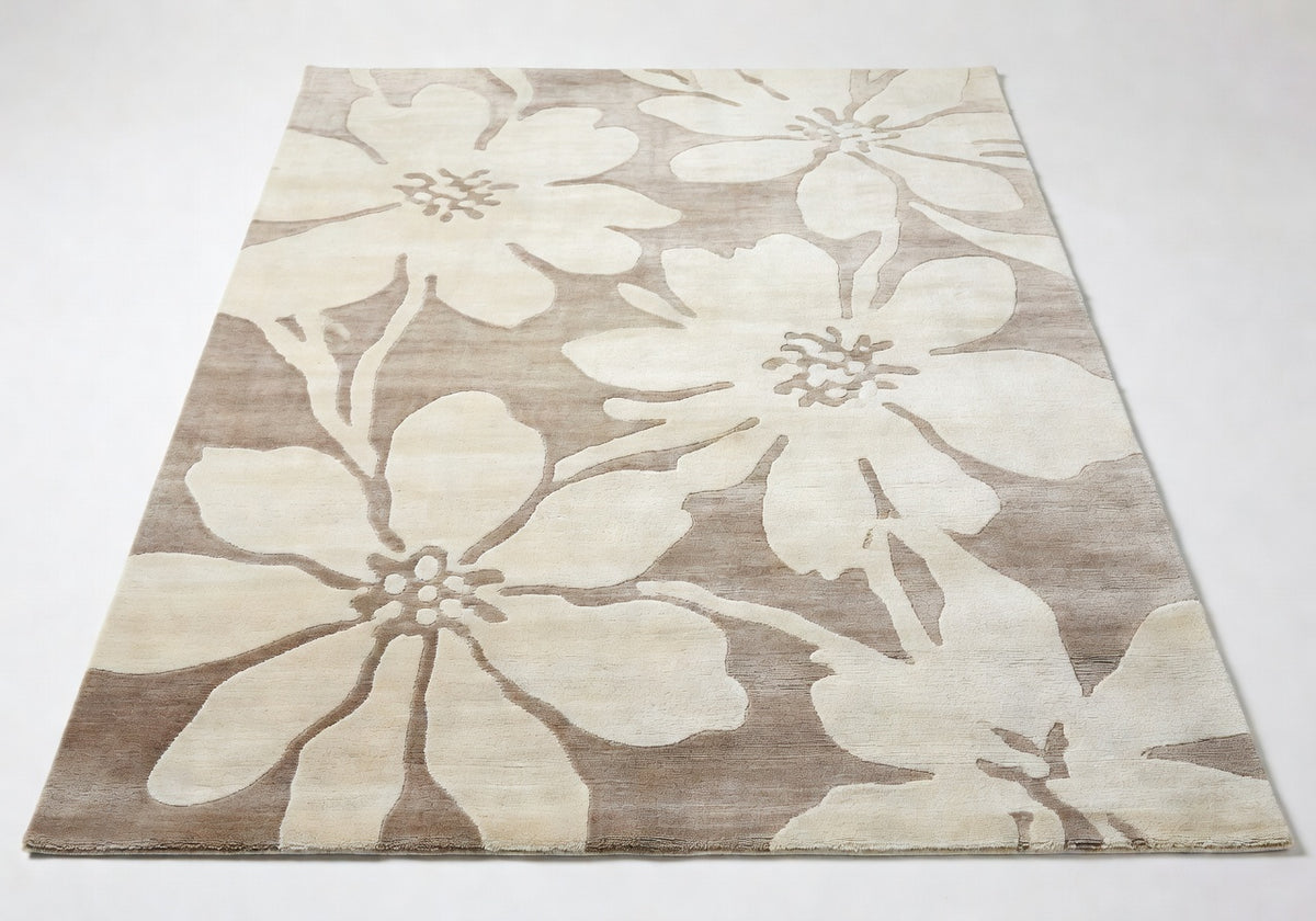 Avelin Bloom Rug