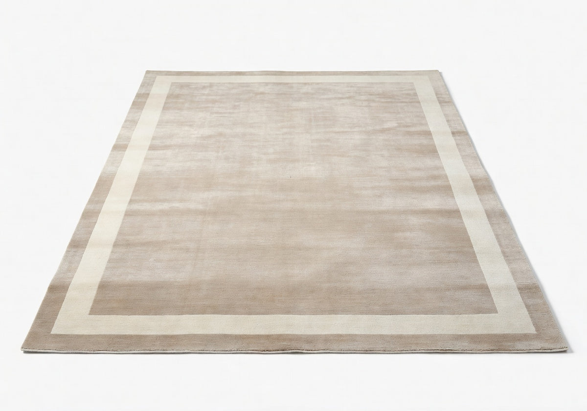Avelin Frame Rug