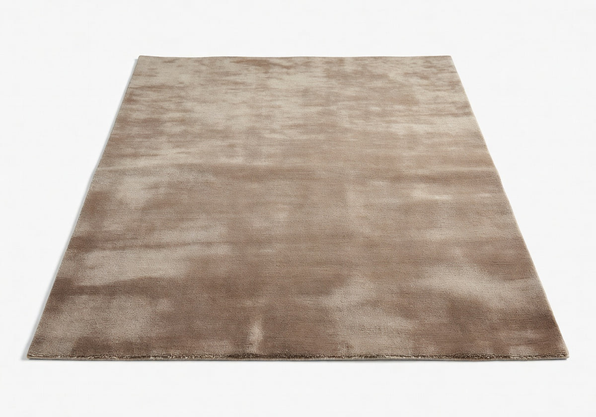 Lioren Field Rug