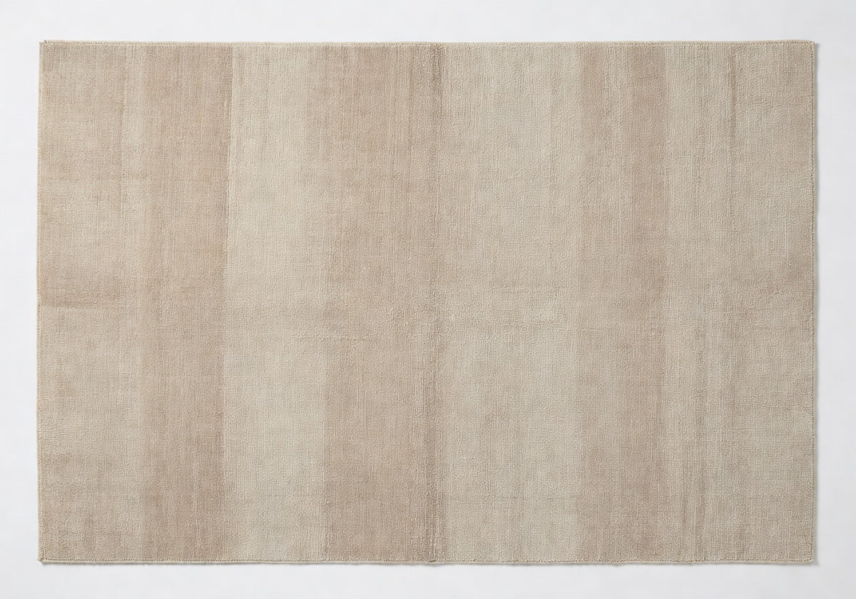 Lioren 7' x 10 Grand Rug