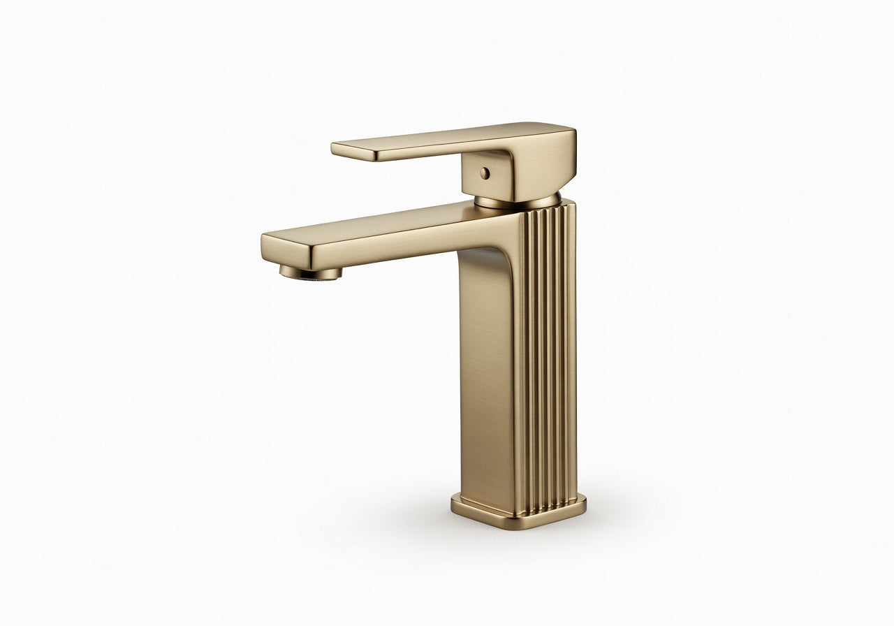 Virel Linear Faucet