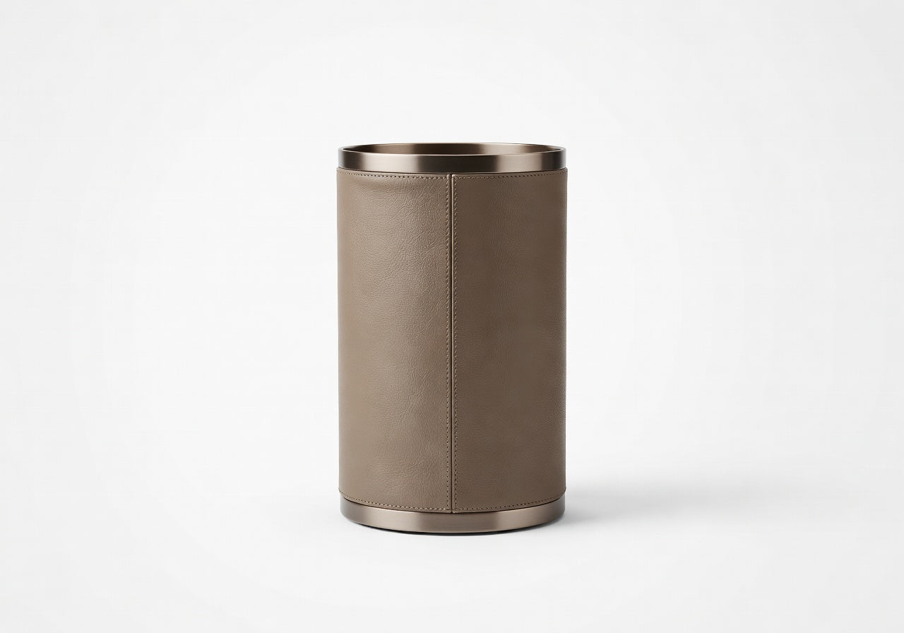 Virelle Leather Wrap Stand
