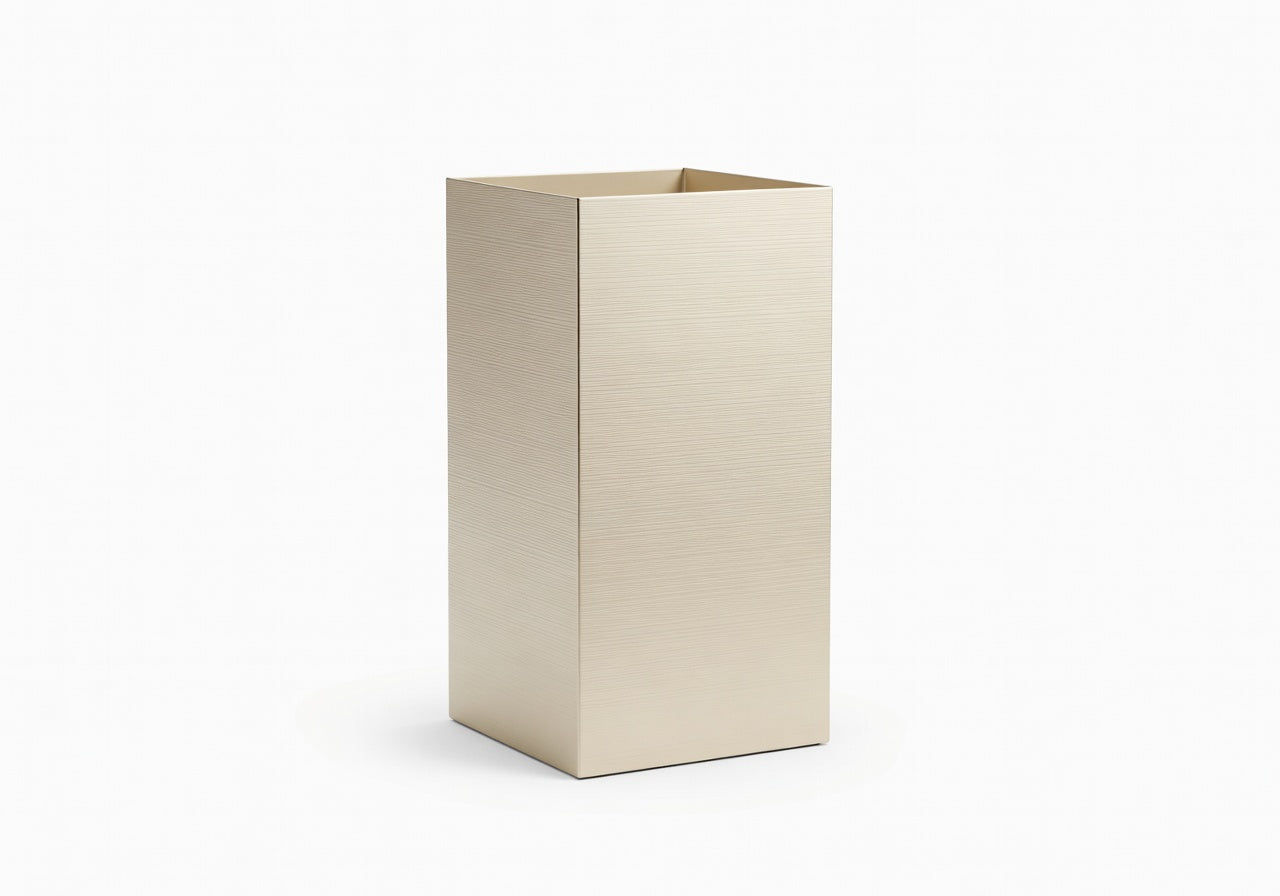 Corven Linear Stand