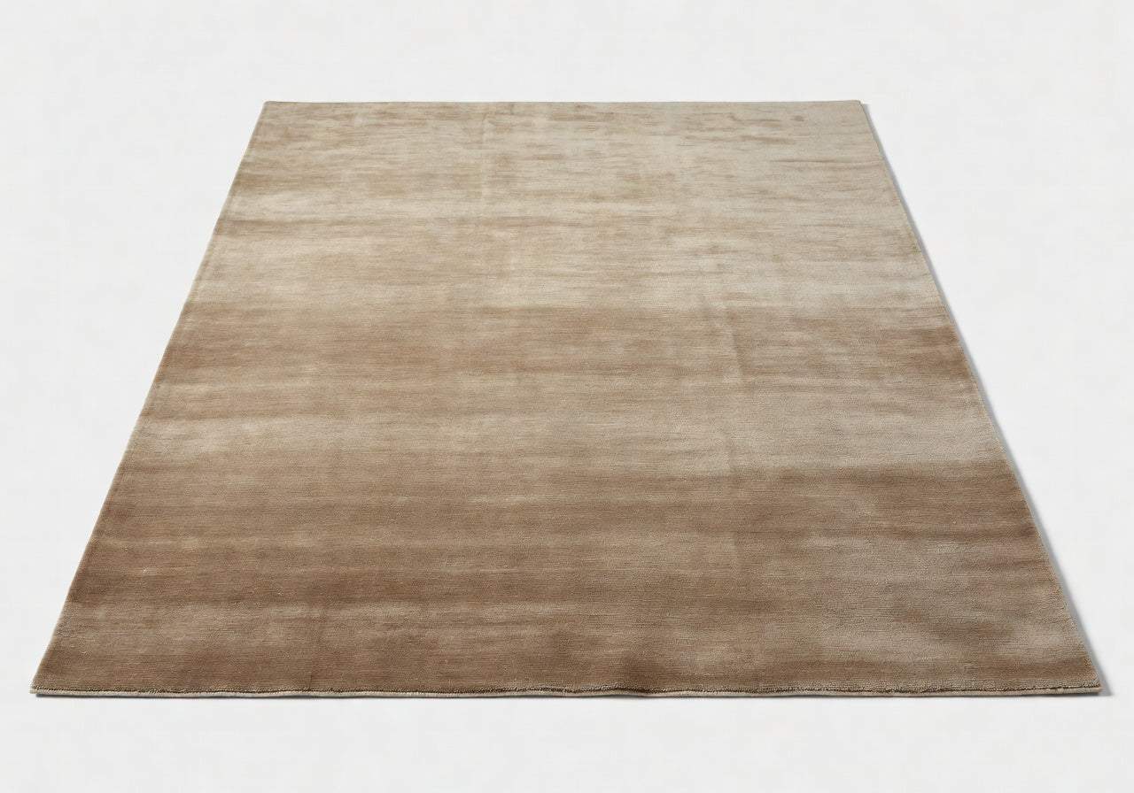 Lioren Estate Field Rug