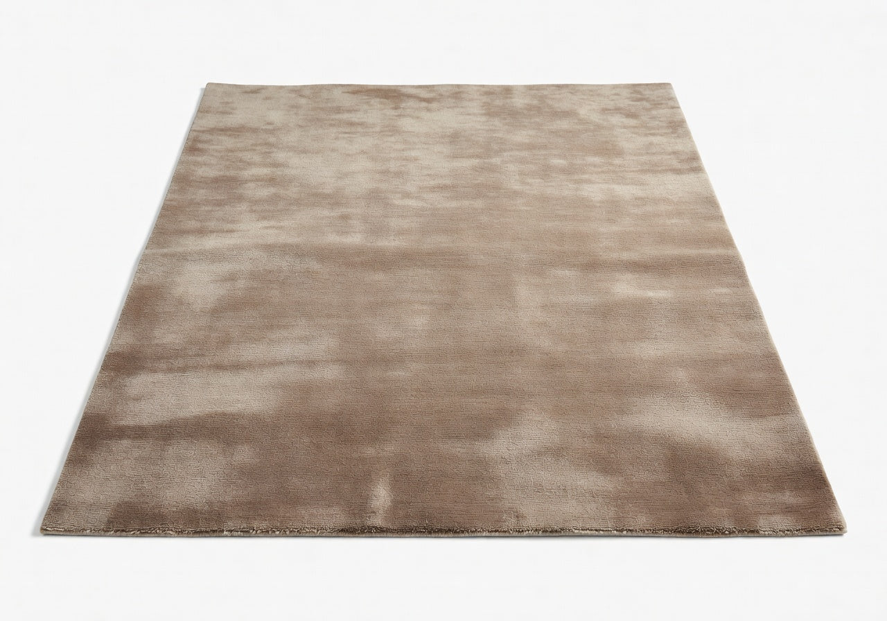 Lioren Field Rug