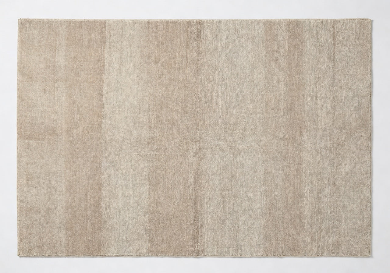 Lioren 7' x 10 Grand Rug