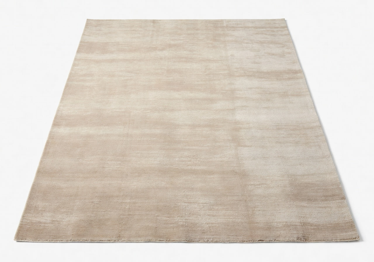Lioren 9' x 12 Grande Rug