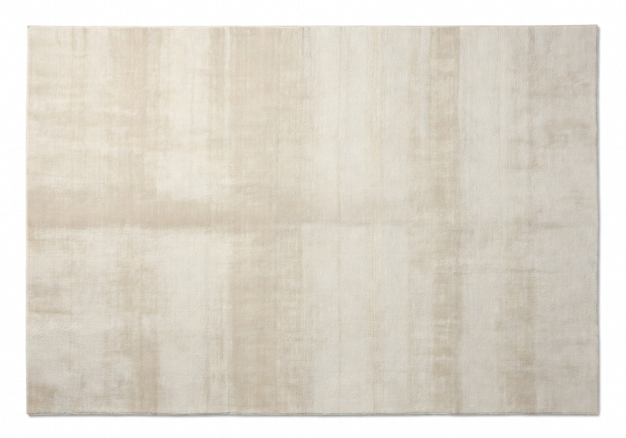 Solenne 7' x 10 Grand Rug