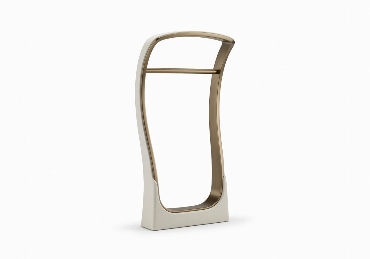 Tavian Arc Towel Warmer