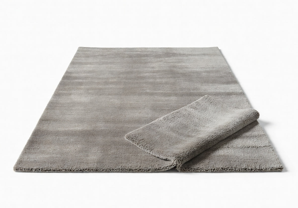 Tavian Shag Rug