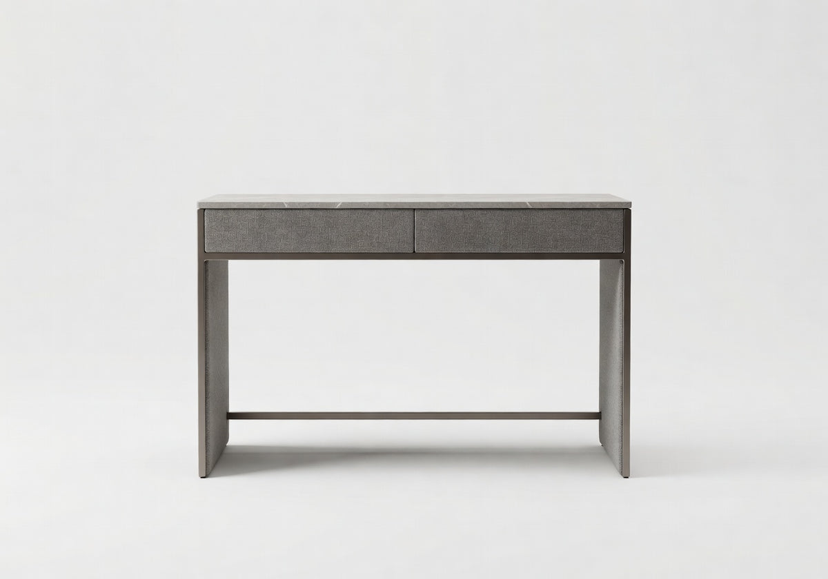 Tavian Vanity